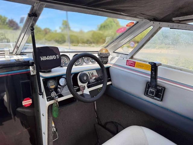 Larson 19 cuddy “escapade” speedboot - afbeelding 20 van  24
