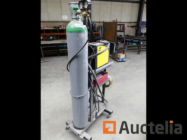 Lasapparaat tig op esab 2200 i ac/dc roltafel - afbeelding 1 van  10