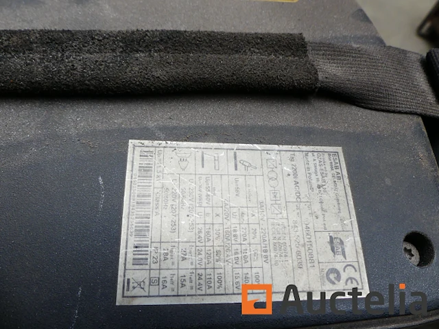 Lasapparaat tig op esab 2200 i ac/dc roltafel - afbeelding 10 van  10