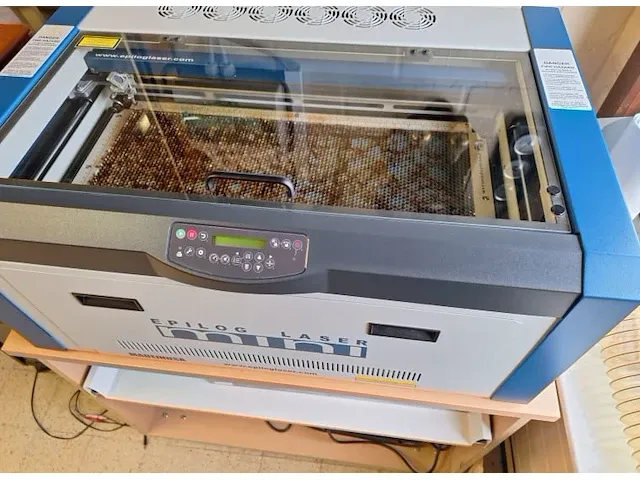 Laser-snijmachine epilog mini 54 - afbeelding 9 van  9