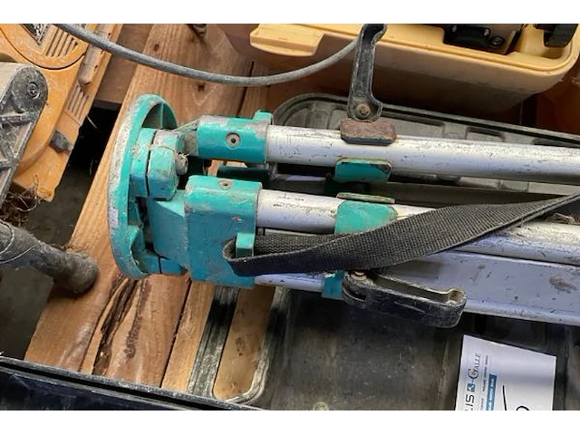 Laser triax - afbeelding 4 van  4