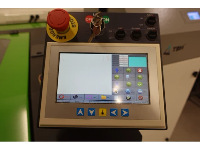 Lasermachine trabiss + toebehoren - afbeelding 10 van  12
