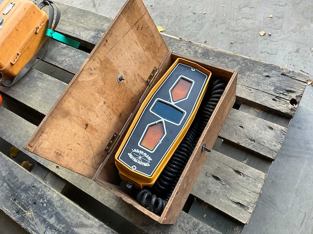 Laserplane spectra physics d2 12/24 bouwlaser ontvanger - afbeelding 1 van  4