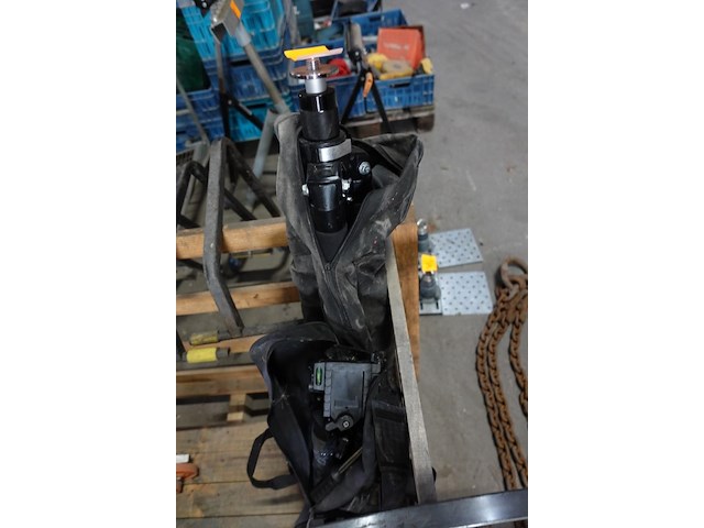 Laserstatief - afbeelding 1 van  3