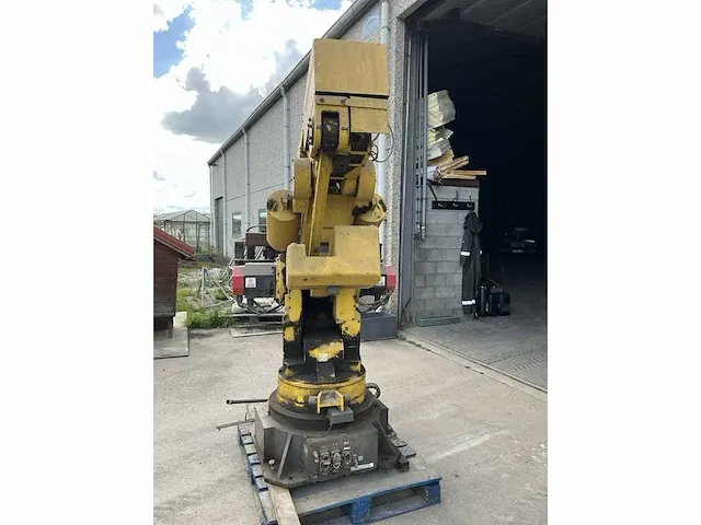 Lasrobot fanuc s-420fd, 1995 - afbeelding 3 van  9