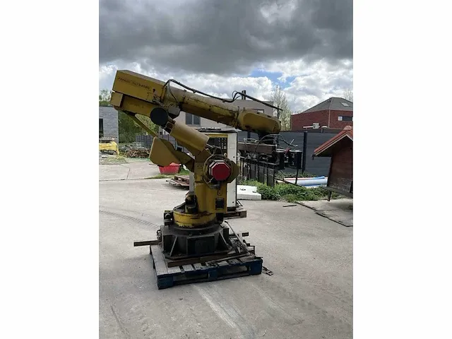 Lasrobot fanuc s-420fd, 1995 - afbeelding 4 van  9