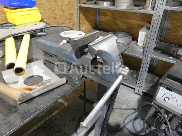 Lastafel met bankschroef - afbeelding 1 van  5