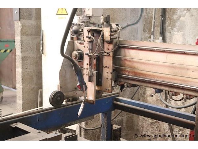 Lastafel vv laspparaat frimont 320 zn ?????, toebhoren en lasscherm - afbeelding 3 van  7