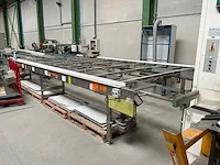 Laterale doorvoertafel