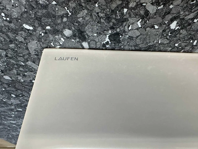 Laufen - fontein - afbeelding 4 van  4