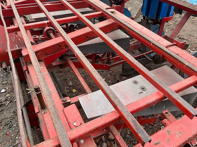 Lauwers 4-rijige plantmachine - afbeelding 7 van  16