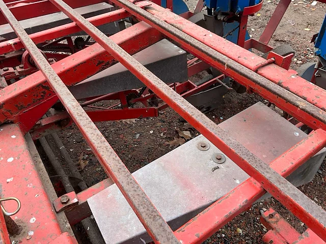 Lauwers 4-rijige plantmachine - afbeelding 13 van  16
