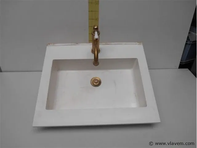 Lavabo keramich 60x50x15 inck kraanwerk - afbeelding 1 van  2