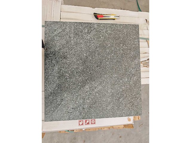 Lavigo pirin basaltgrijs mat vloertegel 60x60 cm 30,24 m² - afbeelding 4 van  9