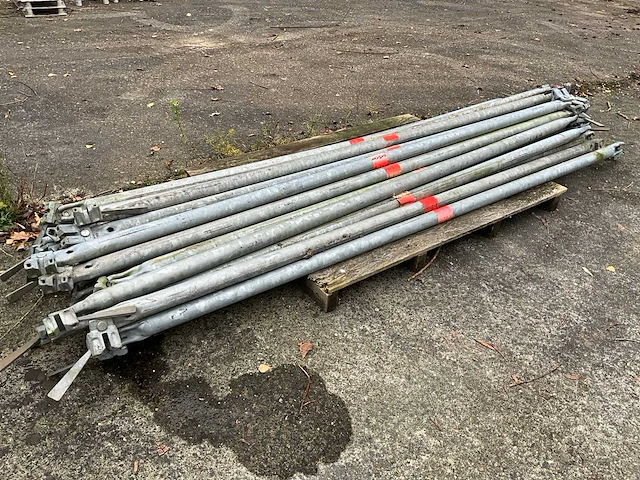 Layher - diagonaal schoor 2300mm -steiger (23x) - afbeelding 1 van  3