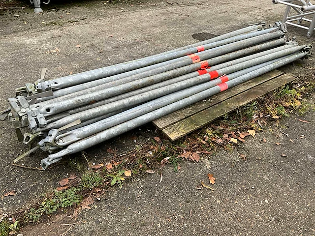 Layher - diagonaal schoor 2300mm -steiger (23x) - afbeelding 3 van  3