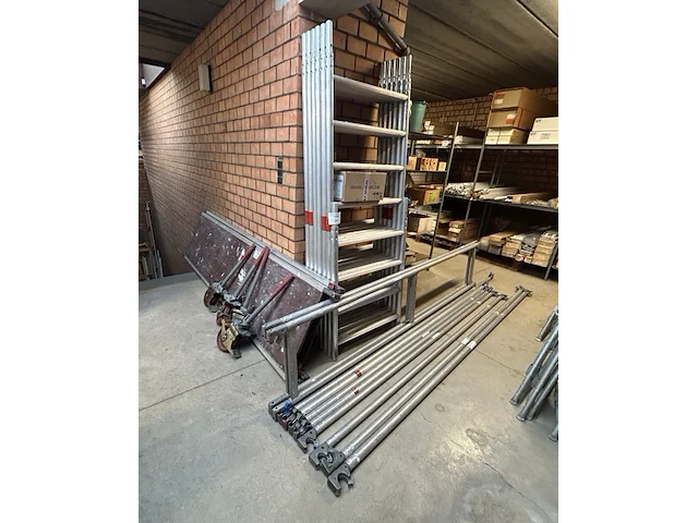Layher rolsteiger - afbeelding 1 van  14