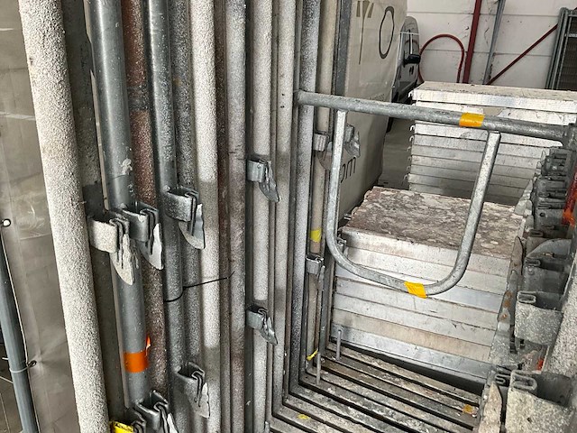 Layher staanders voor steigerstelling (28x) - afbeelding 8 van  10