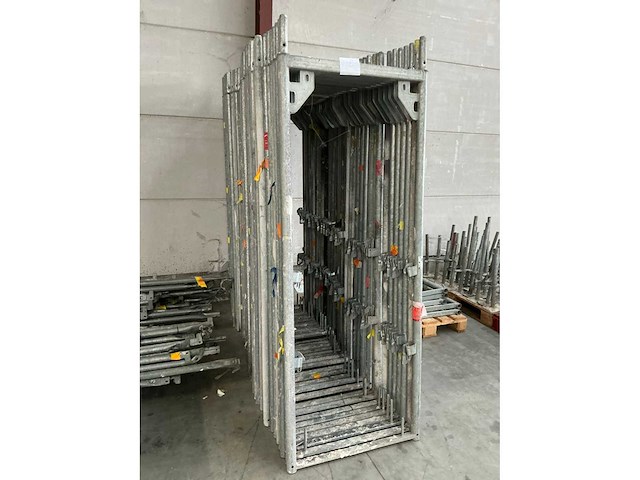 Layher staanders voor steigerstelling (36x) - afbeelding 2 van  9