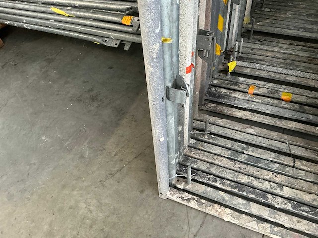 Layher staanders voor steigerstelling (36x) - afbeelding 8 van  9