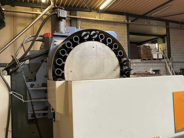 Leadwell v-25h cnc freesmachine - afbeelding 3 van  12