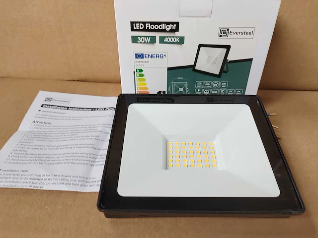 Led floodlight 30 watt - afbeelding 1 van  5