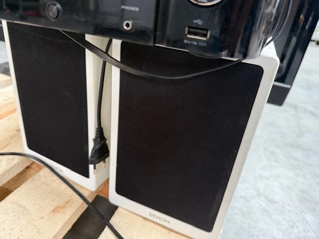 Led scherm lg + mini-keten marantz + dvd speler - afbeelding 11 van  16