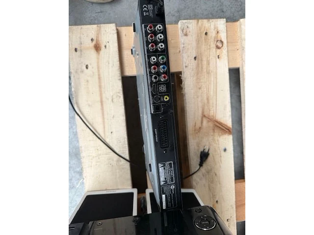 Led scherm lg + mini-keten marantz + dvd speler - afbeelding 15 van  16