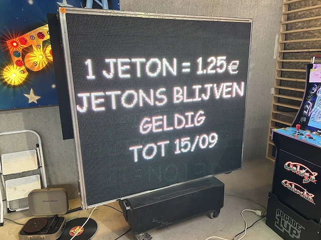 Led scherm voor reclame mobiel - afbeelding 2 van  5