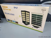 Led solarlamp straatlamp, met 1000 watt lichtopbrengst. nieuw in doos - afbeelding 2 van  15