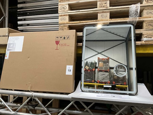 Led spiegel - afbeelding 1 van  5
