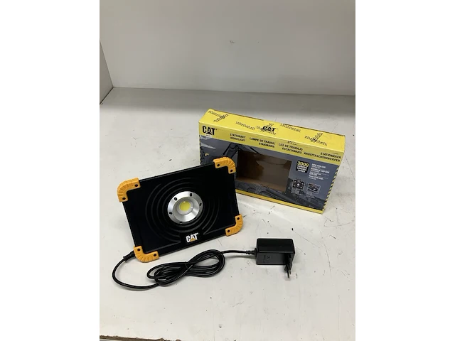 Led werklamp cat ct3530 230v 3000 lumen - afbeelding 1 van  1