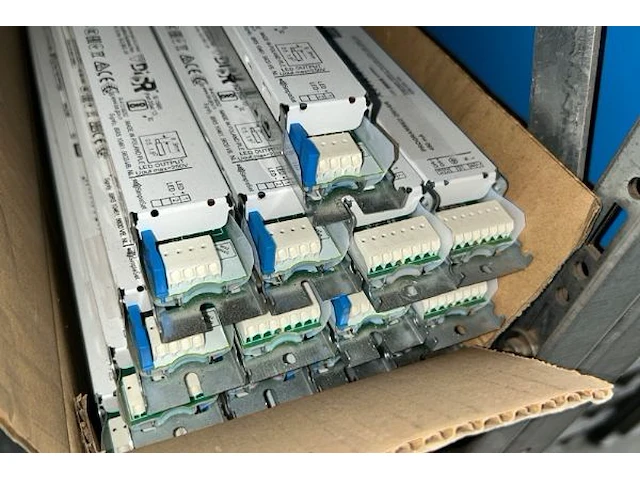 Leddrivers, ledplug, connectors, lampen - afbeelding 4 van  10