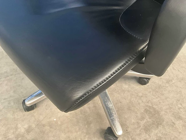 Lederen giroflex 64 design bureaustoel - afbeelding 12 van  13
