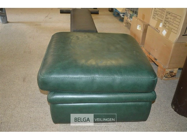 Lederen groene poef 67x67x40cm - afbeelding 1 van  3