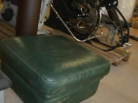 Lederen groene poef 67x67x40cm - afbeelding 3 van  3