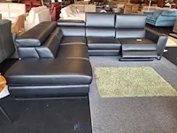 Lederen hoeksalon