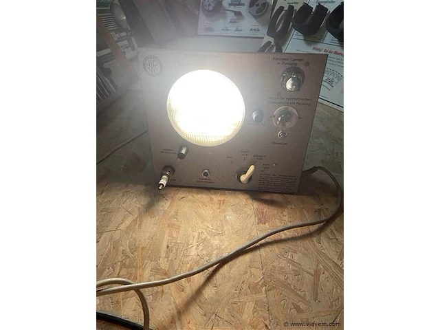 Leermodel koplamp auto - afbeelding 1 van  3