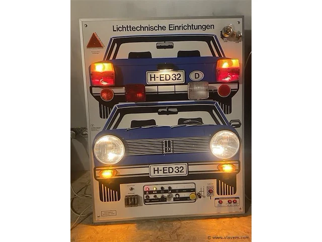 Leermodel verlichting auto - afbeelding 3 van  4