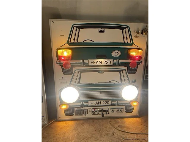Leermodel verlichting auto - afbeelding 2 van  3