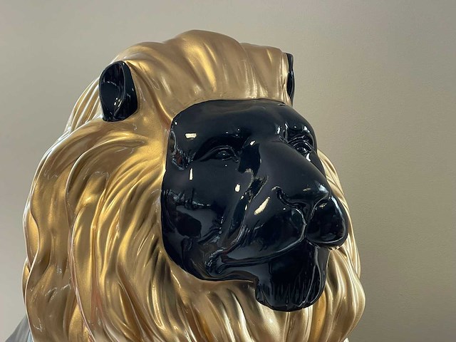 Leeuw zit h70cm zwart/goud - afbeelding 4 van  5
