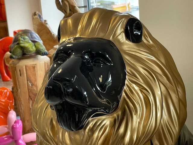 Leeuw zit h70cm zwart/goud - afbeelding 5 van  5