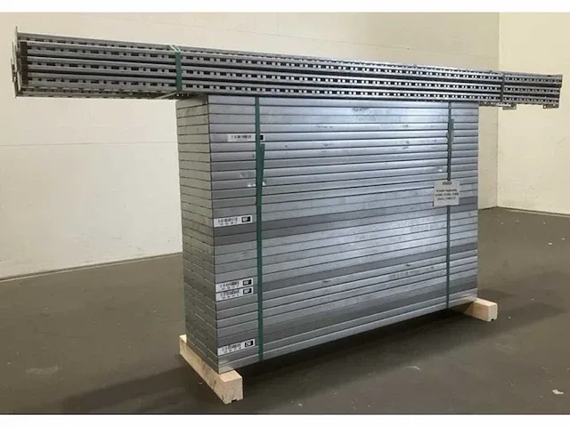 Legbordstelling lengte 6580 mm hoogte 2300 mm , diepte 300 mm 6 niveaus occasie - afbeelding 7 van  7