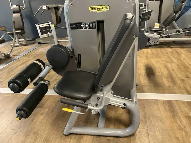 Legcurl technogym - afbeelding 9 van  10