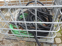 Lege ibc-tankkooi en inhoud - afbeelding 1 van  4