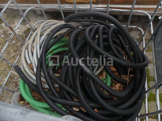 Lege ibc-tankkooi en inhoud - afbeelding 3 van  4