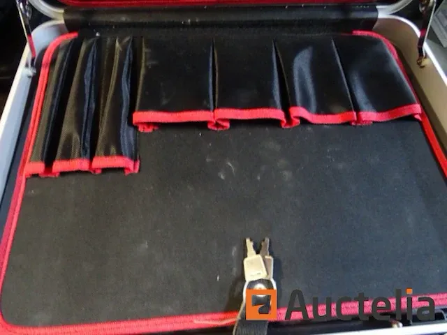 Lege roltafel met tools stier - afbeelding 4 van  9