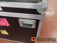 Lege transport vak op wielen - afbeelding 2 van  4