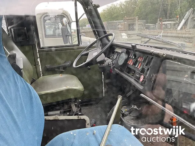 Leger depannagetruck - afbeelding 11 van  16