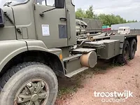 Legertruck met containerhaak - afbeelding 9 van  14